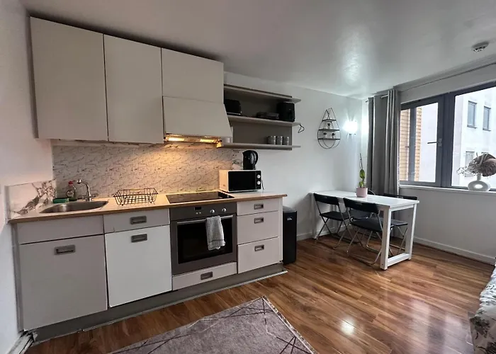 Greenwich Luxe Exclusive Condo